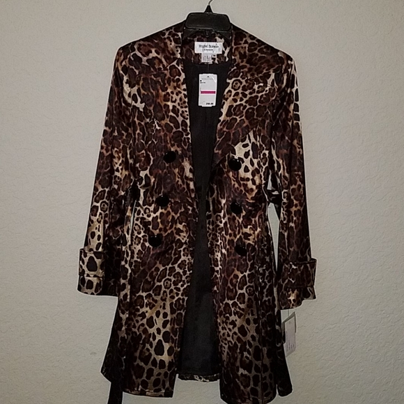 Coat - Picture 1 of 4